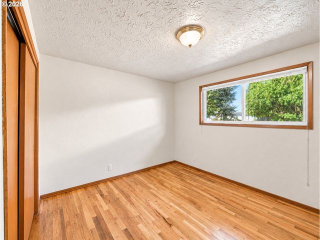 125 Nw 11TH Ave, Canby, OR 97013