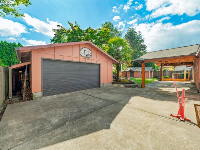 125 Nw 11TH Ave, Canby, OR 97013