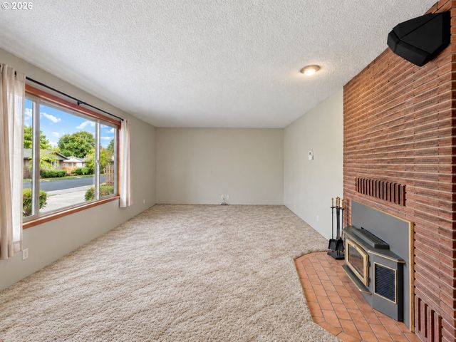 125 Nw 11TH Ave, Canby, OR 97013