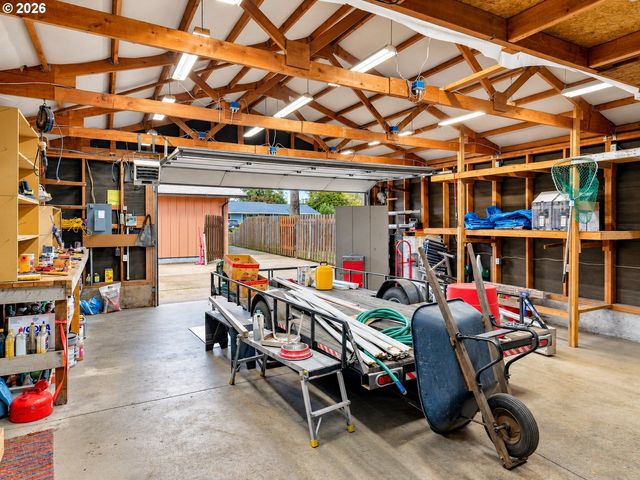125 Nw 11TH Ave, Canby, OR 97013