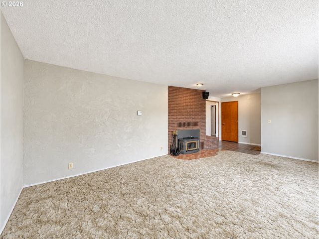 125 Nw 11TH Ave, Canby, OR 97013