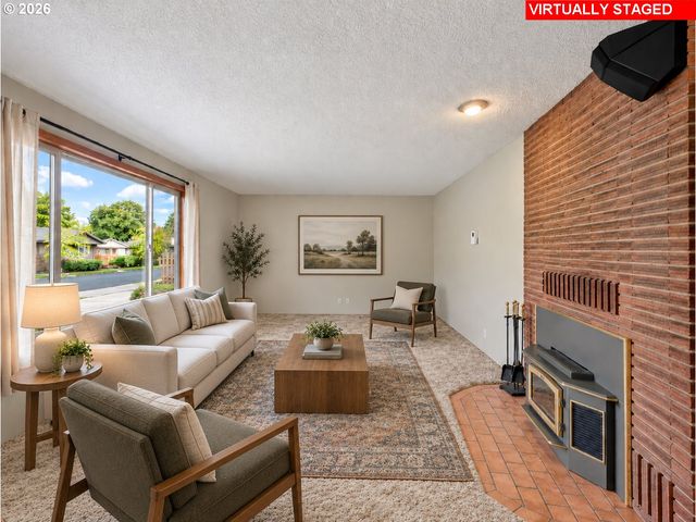 125 Nw 11TH Ave, Canby, OR 97013