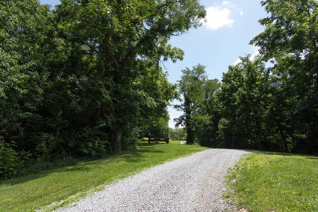 399 Harlow Lane, Harrodsburg, KY 40330