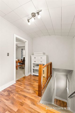 364 W 21st Street, Holland, MI 49423