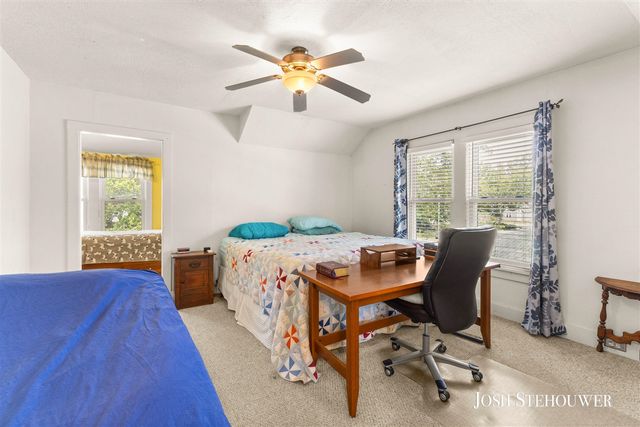 364 W 21st Street, Holland, MI 49423