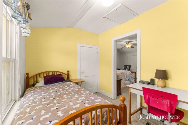 364 W 21st Street, Holland, MI 49423