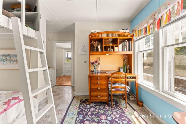 364 W 21st Street, Holland, MI 49423