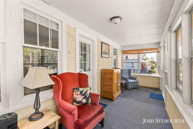 364 W 21st Street, Holland, MI 49423