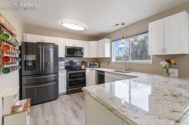 9355 Jackrabbit Lane, Colorado Springs, CO 80925