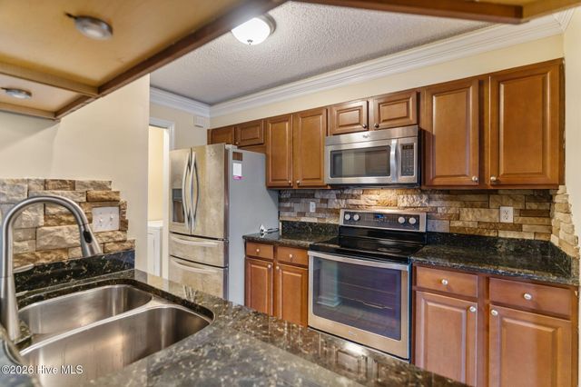 713 Clearwater Court C, Wilmington, NC 28405