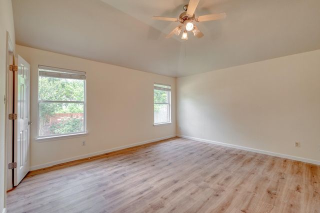 4499 Heritage Well LN, Round Rock, TX 78665
