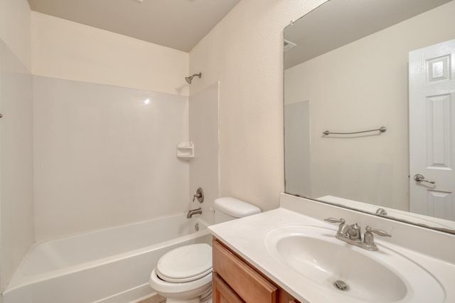 4499 Heritage Well LN, Round Rock, TX 78665