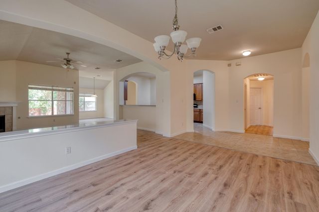 4499 Heritage Well LN, Round Rock, TX 78665