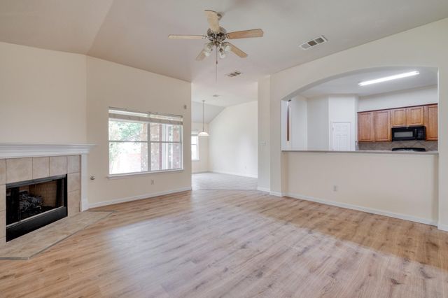 4499 Heritage Well LN, Round Rock, TX 78665