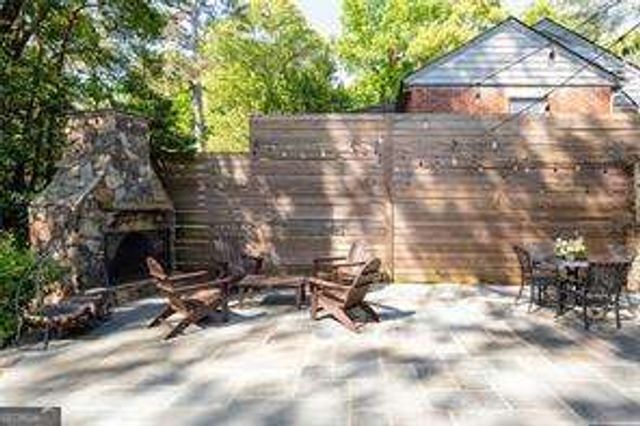 374 Lofton Road NW, Atlanta, GA 30309