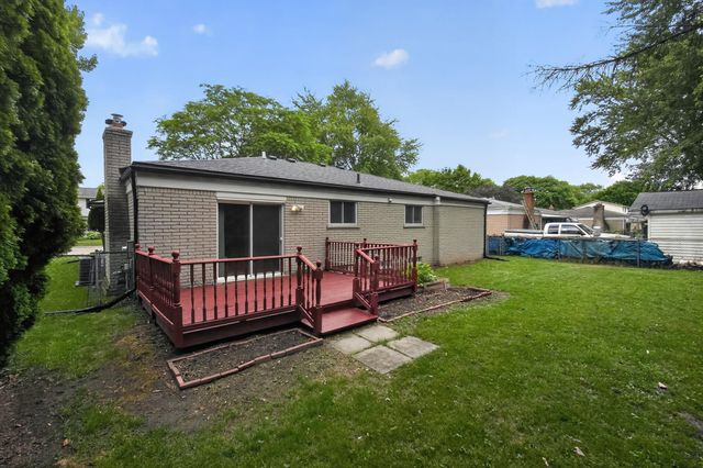212 Charterhouse Drive, Canton, MI 48188