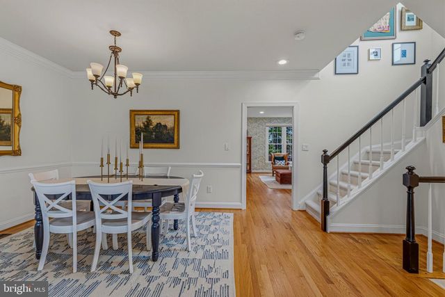 9412 REGENCY CREST DR, Vienna, VA 22181