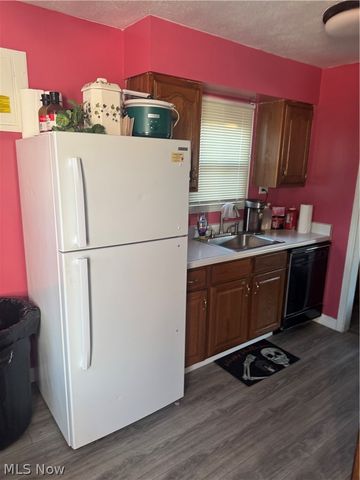 12301 Carrington Avenue, Cleveland, OH 44135