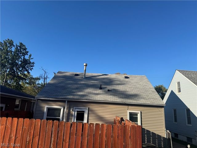 12301 Carrington Avenue, Cleveland, OH 44135