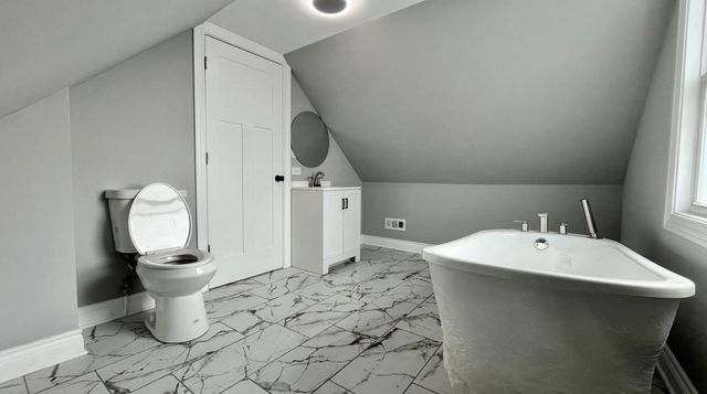 3647 W 57th Place, Chicago, IL 60629