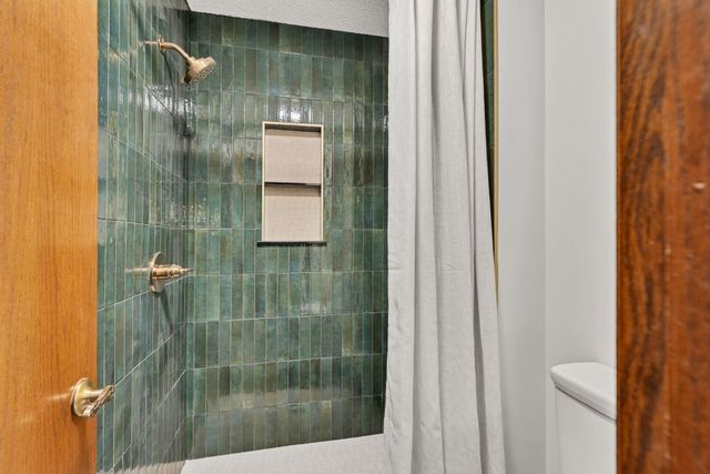 8405 S Ida St, Haysville, KS 67060