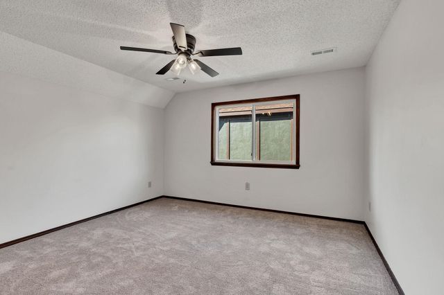 8405 S Ida St, Haysville, KS 67060