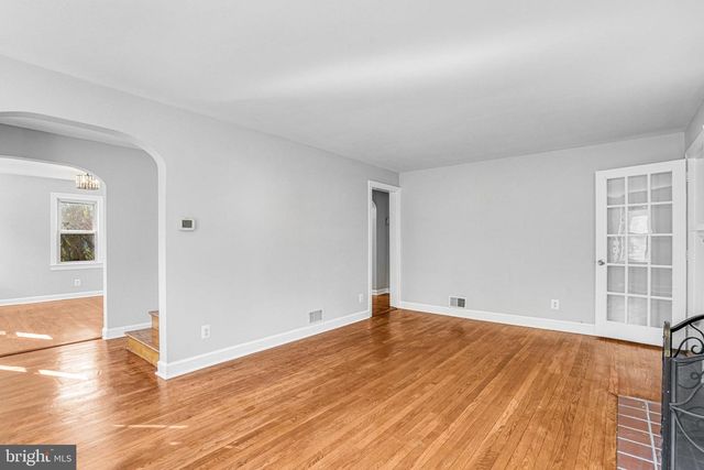 8230 GREGORY DR, Alexandria, VA 22309