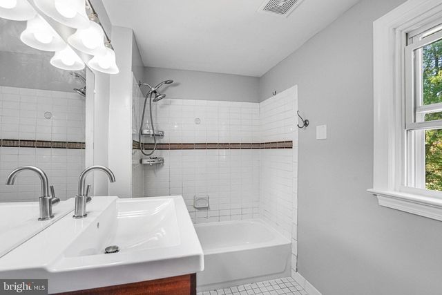 8230 GREGORY DR, Alexandria, VA 22309