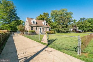 8230 GREGORY DR, Alexandria, VA 22309