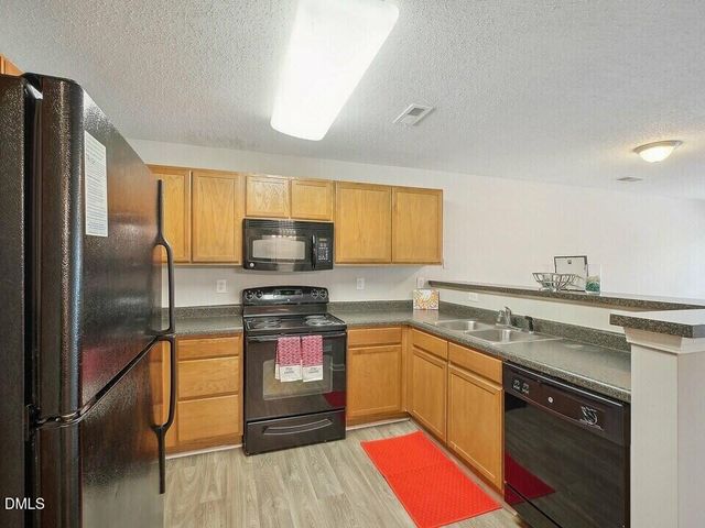 215 William Penn Plaza 1br Renovated, Durham, NC 27704