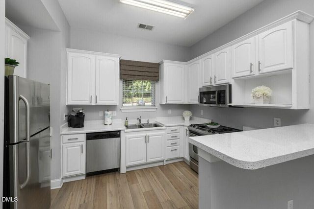 215 William Penn Plaza 1br Renovated, Durham, NC 27704