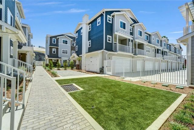 200 E 14th Street 8, Long Beach, CA 90813