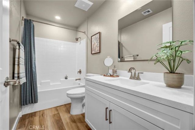 200 E 14th Street 8, Long Beach, CA 90813