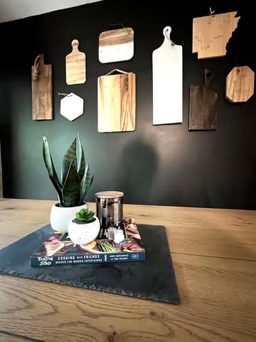 1 Thomas Circle, Eureka Springs, AR 72631