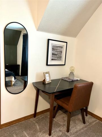 1 Thomas Circle, Eureka Springs, AR 72631