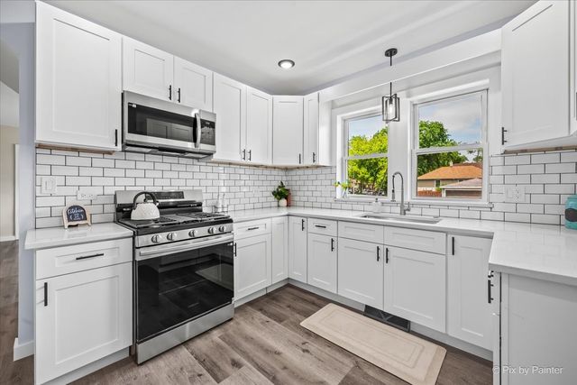 401 23rd Avenue, Bellwood, IL 60104