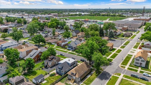 401 23rd Avenue, Bellwood, IL 60104