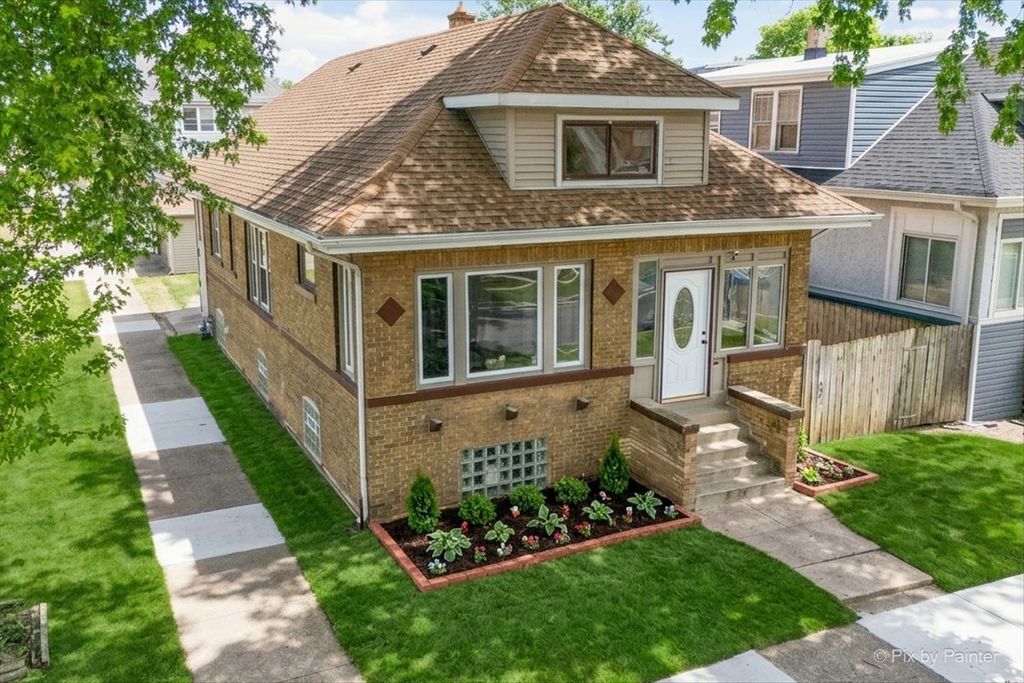 401 23rd Avenue, Bellwood, IL 60104