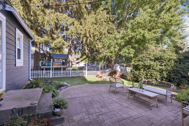 239 Oakwood Drive, Shoreview, MN 55126