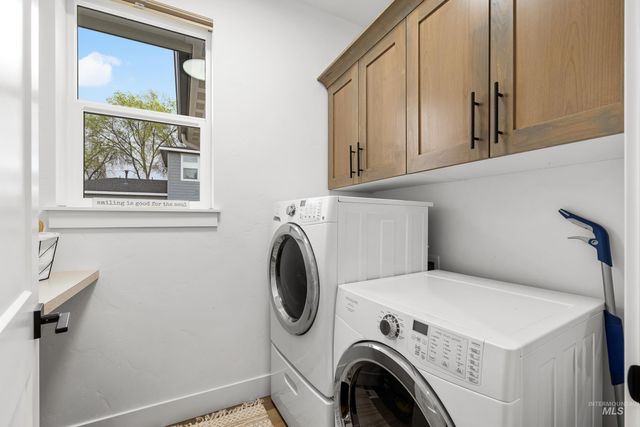 10418 W Shields Ave, Garden City, ID 83714