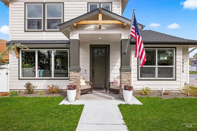 10418 W Shields Ave, Garden City, ID 83714