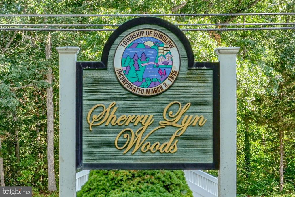 12 WASHBURNE AVE, Berlin, NJ 08009