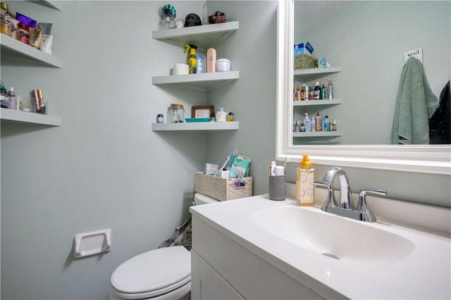 10801 Meadow Lane W, Irvington, AL 36544