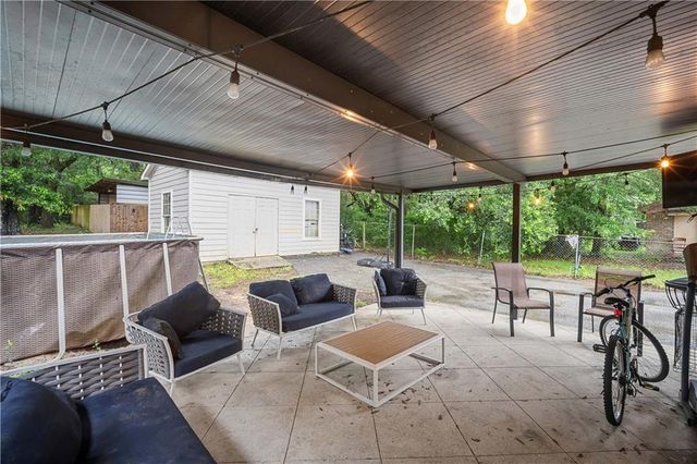 10801 Meadow Lane W, Irvington, AL 36544