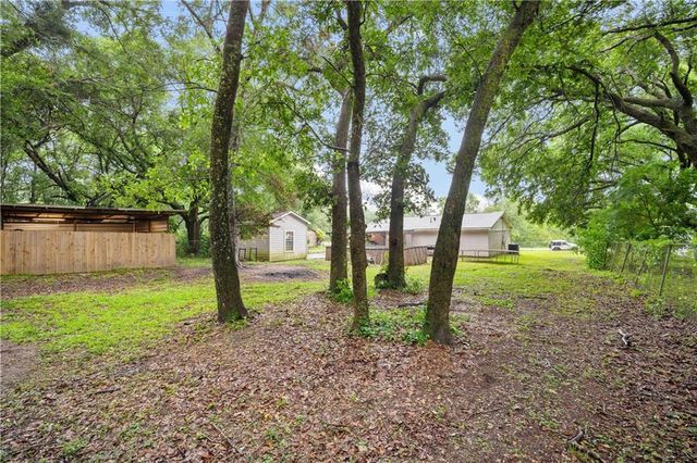10801 Meadow Lane W, Irvington, AL 36544