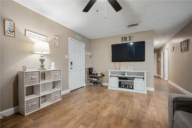 10801 Meadow Lane W, Irvington, AL 36544
