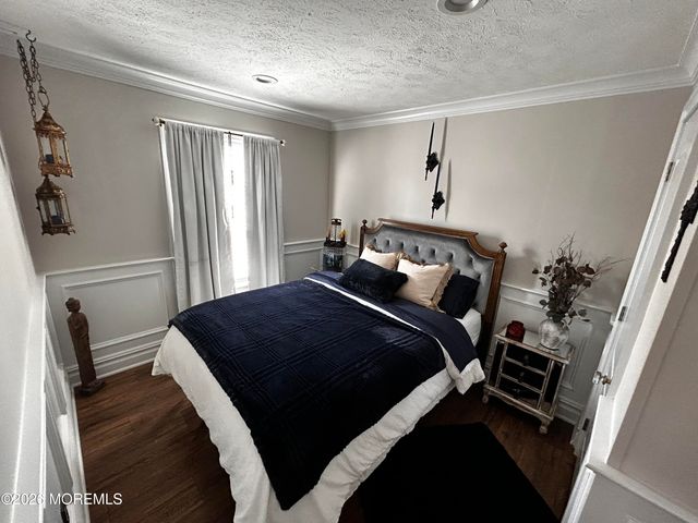10 Avenue B, Hazlet, NJ 07734