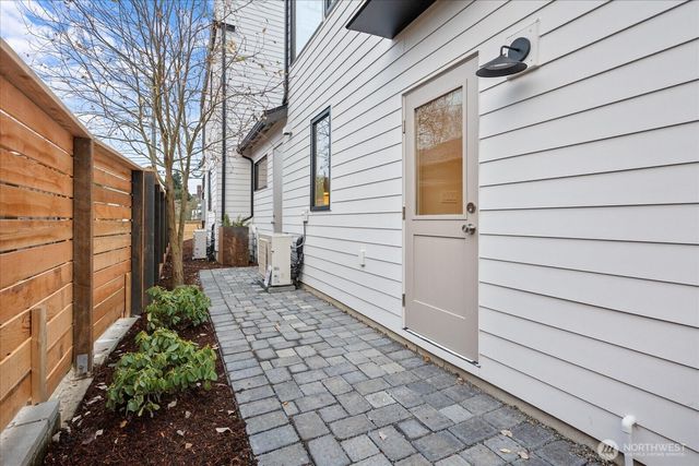 3407 NW 57th Street, Seattle, WA 98107