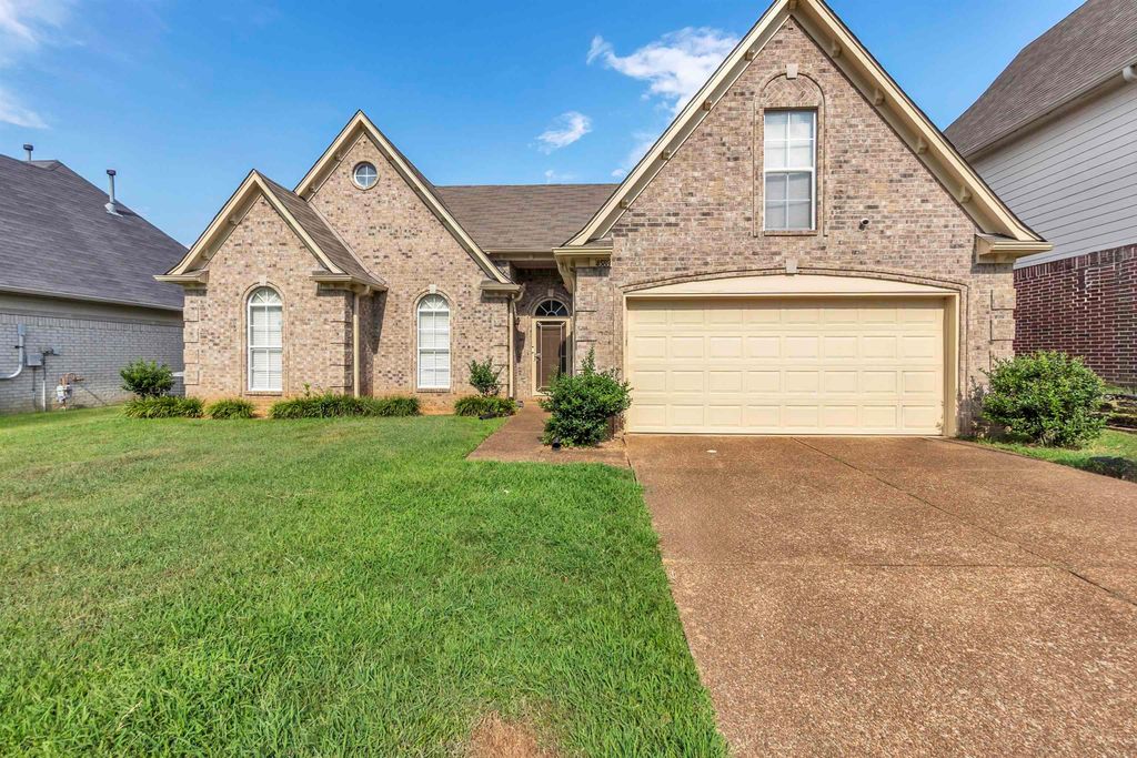 4588 TULIP RUN DR, Unincorporated, TN 38135