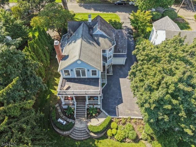 106 Pomeroy Rd, Madison Boro, NJ 07940